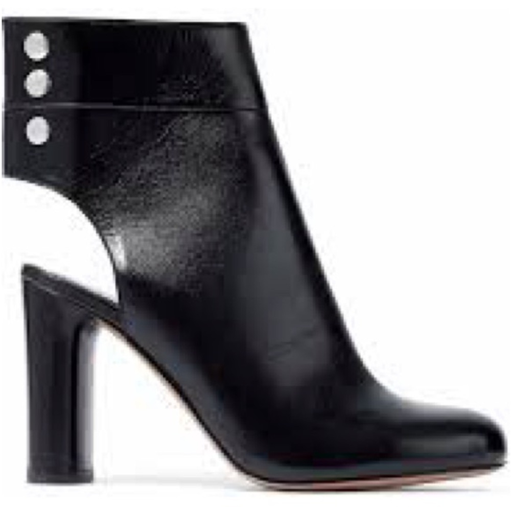 NWT IRO Matyi cutout leather ankle boots